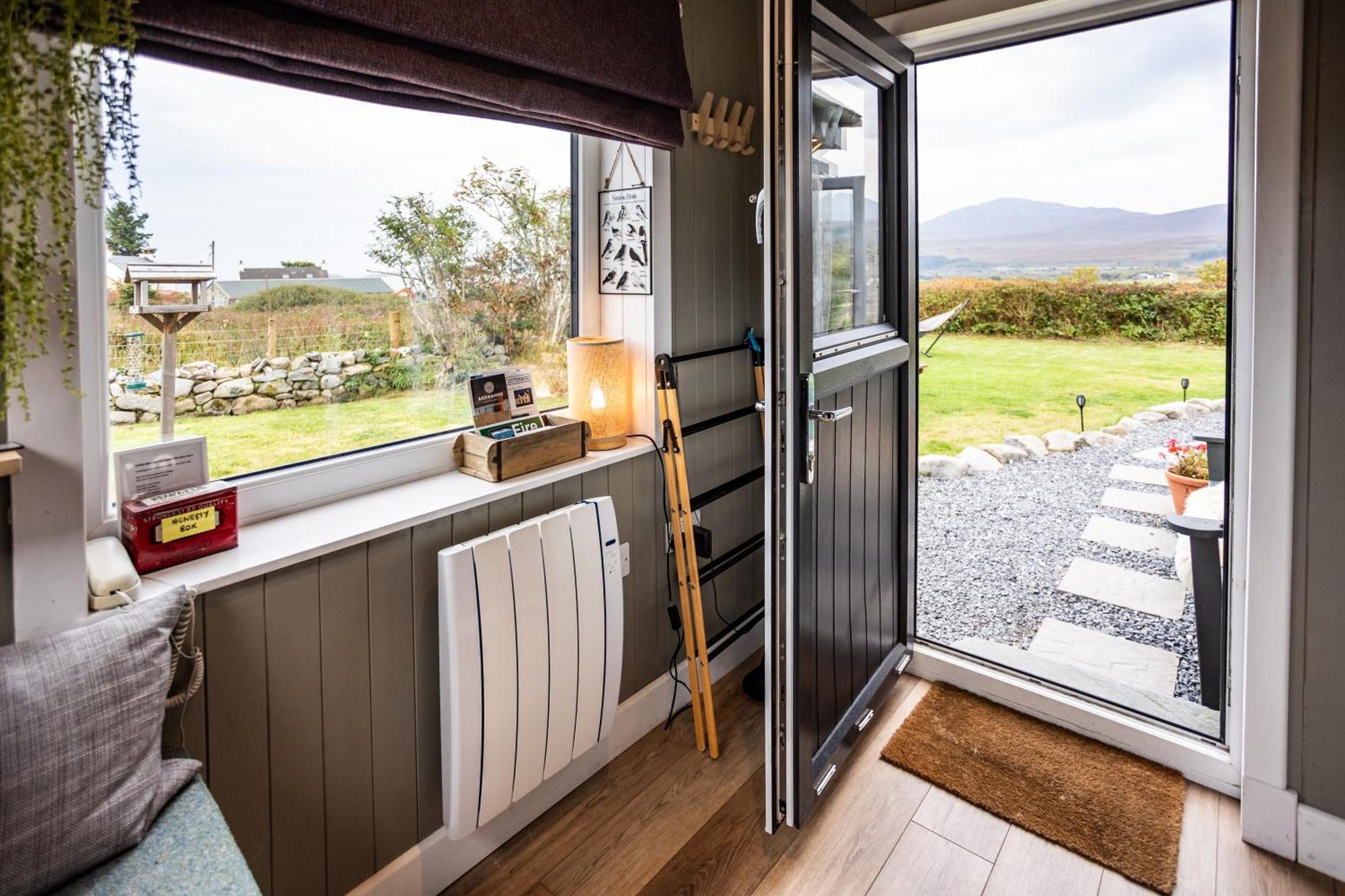 Jura, Mrs Leonard'S Cottage Craighouse Exterior foto